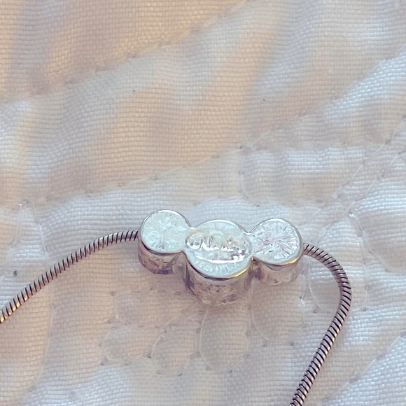 3 “Diamond” Bezelled NAPIER Necklace (Vintage) Sterling Silver (no 925 stamp) - Picture 4 of 4